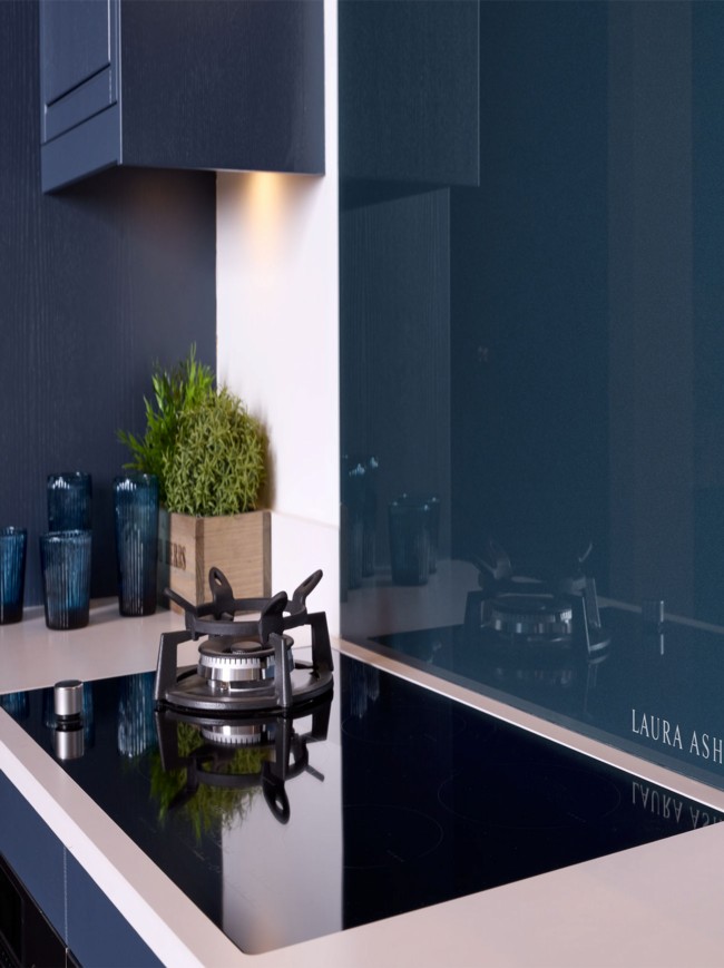 Laura Ashley Midnight Seaspray Self-Adhesive Glass Splashback